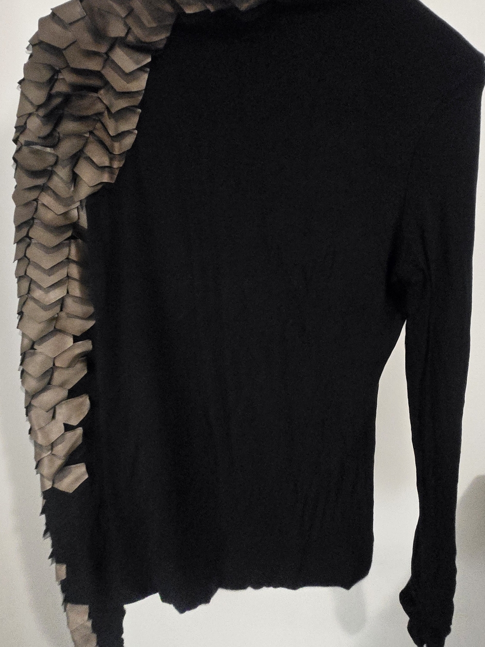 Gracia "Dragon" Sleeve Top
